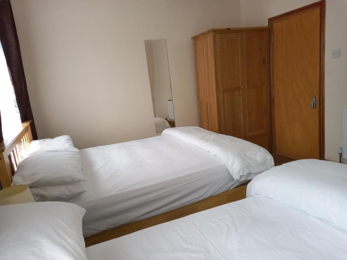 Bubblesbnb- 4 Bedroom House لندن المظهر الخارجي الصورة