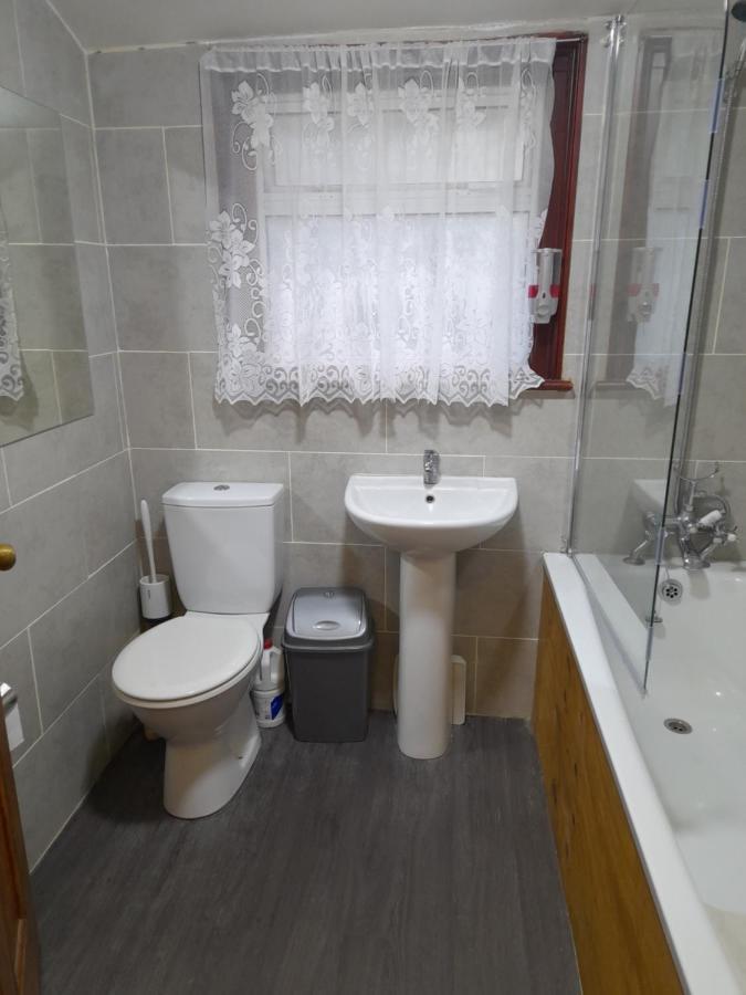 Bubblesbnb- 4 Bedroom House لندن المظهر الخارجي الصورة